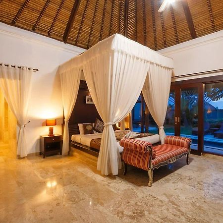 Hillstone Uluwatu Villa Ungasan Exterior foto